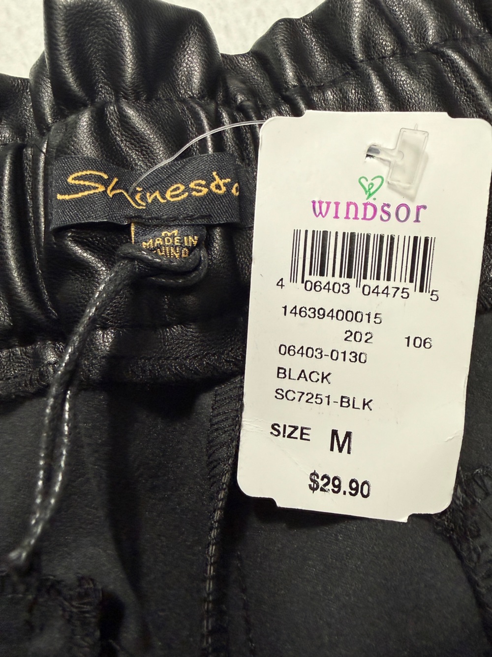 Windsor Black Hi- Rise Faux Leather Paperbag Shorts with Belt Sz. M #2394 - Picture 6 of 8